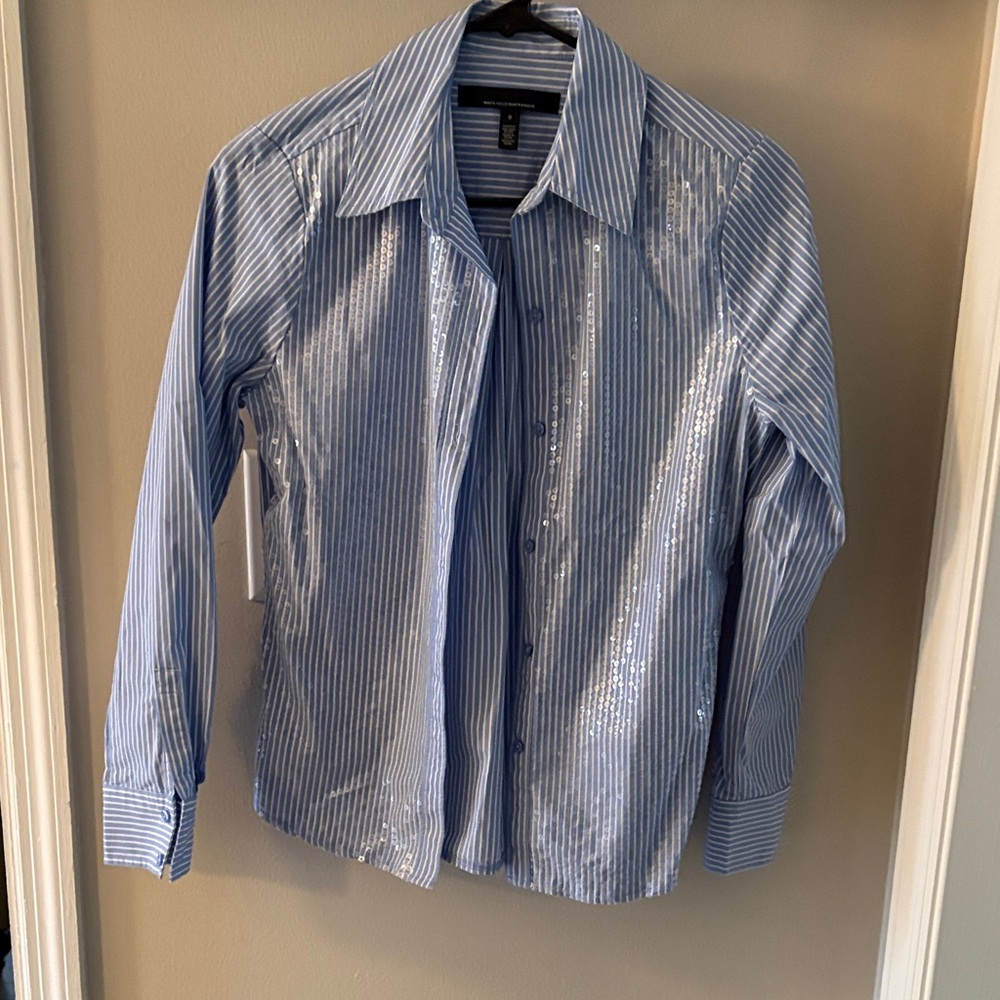 White House Black Market Blue Striped Women's Button Down Shirt